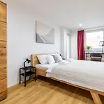 Serenity Apartment *